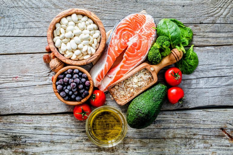 Low-carb or low-fat? Meals high quality is extra necessary for coronary heart well being