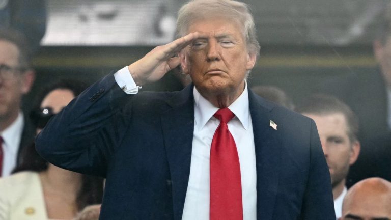 Web trolls all around the world mock Trump’s navy birthday parade from Trump