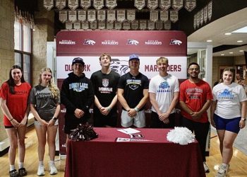 Dunkirk holds the signing ceremony for eight seniors | Information, sports activities, jobs