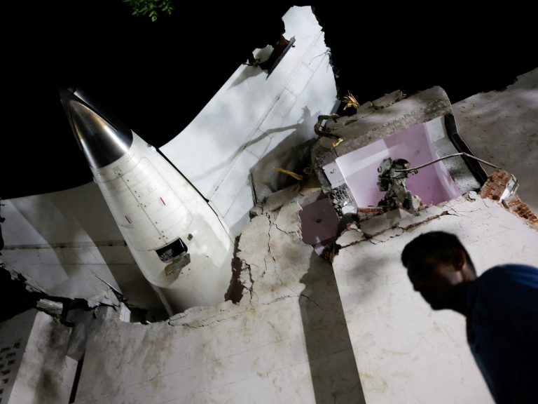 Boeing, the deal with a producer besieged by tragedies, which is besieged by tragedies