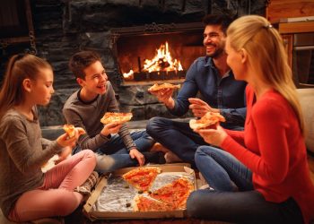 UK research exhibits ‘takeaway evening’ extra than simply quick meals for households