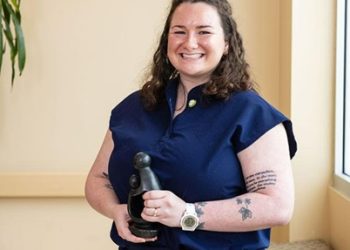 Atrium Well being Floyd Teammate Receives DAISY Award