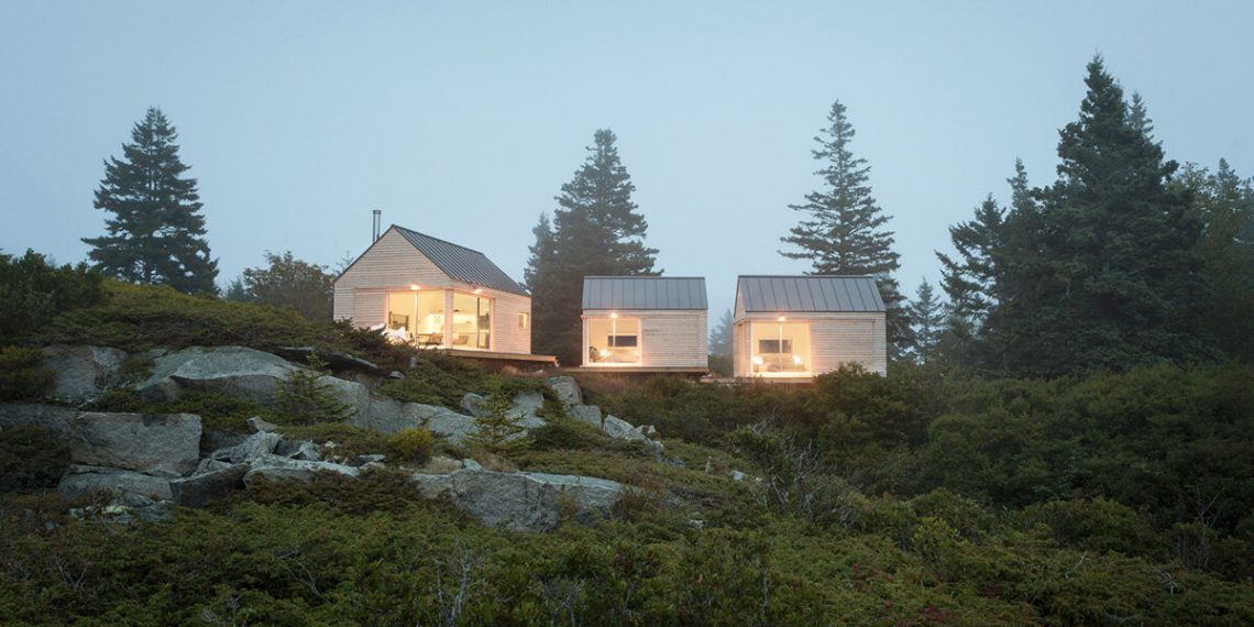 Prefabricated cabins CL of opal structure float barely over the profession in Maine Rural