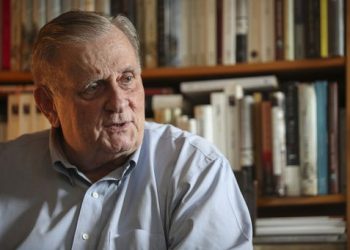 Edmund White, a groundbreaking homosexual creator, dies at 85 -newspressnow.com