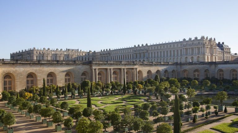 Jacquemus Will Stage Its Subsequent Vogue present at Versaille’s Orangery