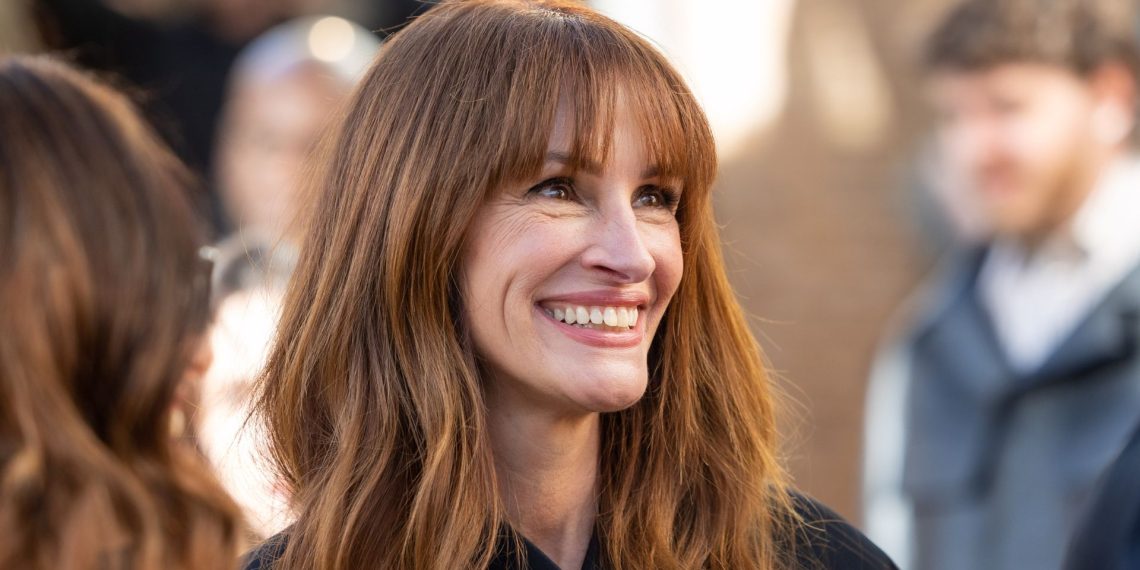Questioning what to put on on the airplane? Julia Roberts affords the perfect airport outfit