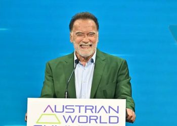 Schwarzenegger surprises Vienna metro customers with local weather message