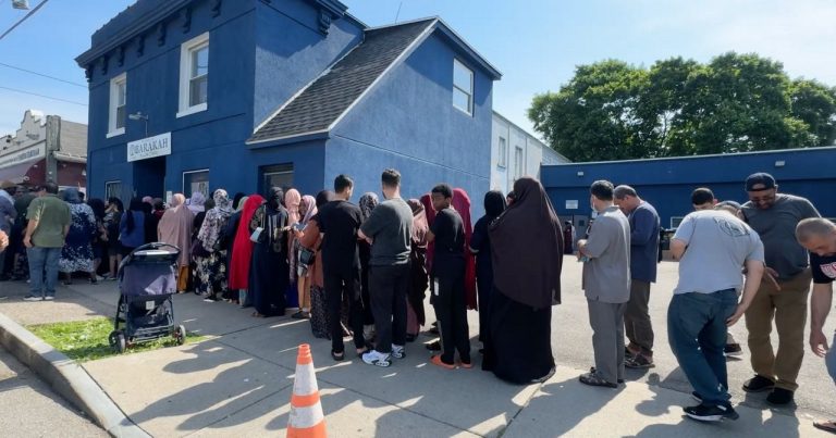 Barakah Muslim Charity distributes contemporary meat