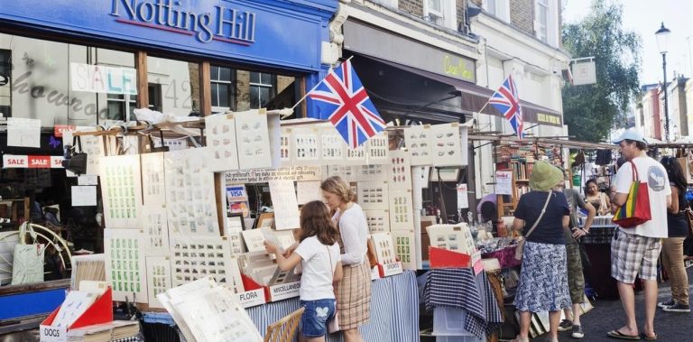 The well-known London district now not is aware of what to do with the invasion of “influencers”