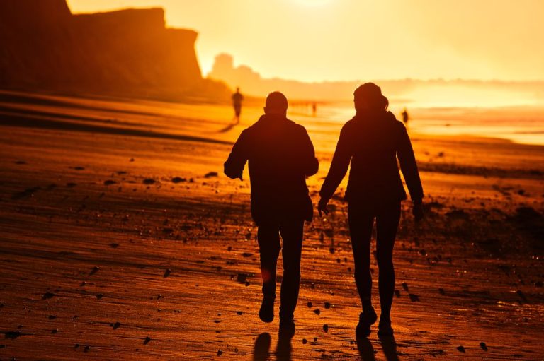 When Wealth Feels Like a Burden: Why Excessive-Web-Price Individuals Are Looking for a Higher Life in Portugal