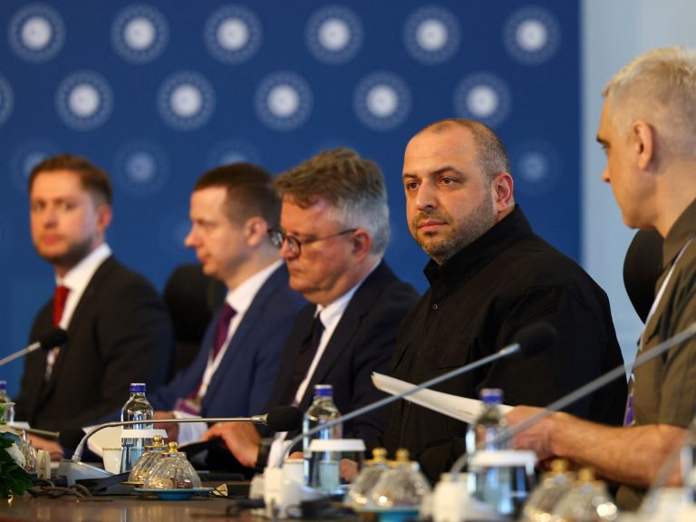 The controversy of Ukraine and Russia discusses the tip of the warfare for evening strikes and with a number of expectations