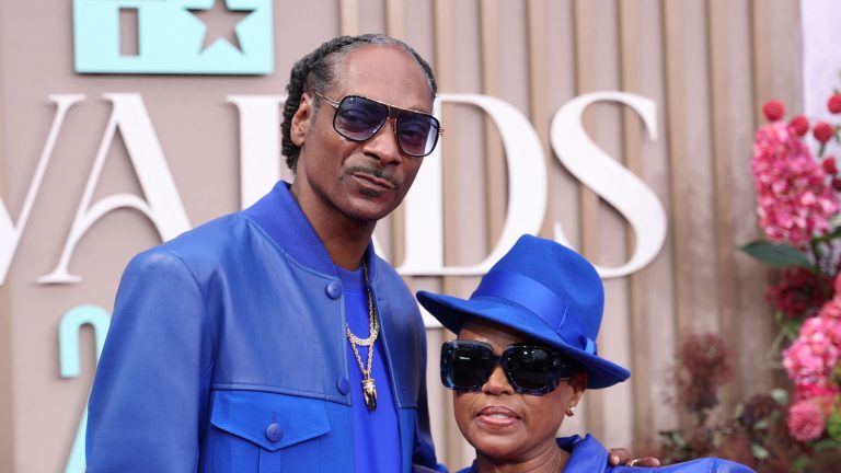 Snoop Dogg and Shante Broadus toast 28 years of marriage with heartfelt posts on-line | Hollywood