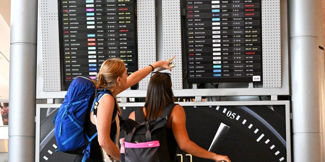 U.S. points world journey warning after Iran assault