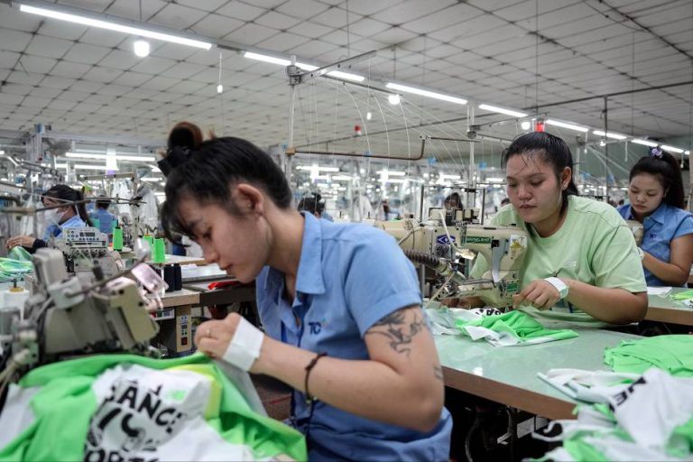 Dealing with tariffs, Vietnam requests help from American clothes manufacturers