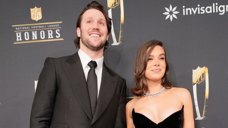 Payments QB Josh Allen and actor Hailee Steinfeld get married