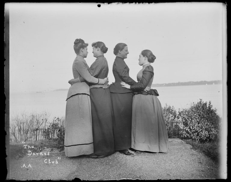 Over 7,500 prints and negatives by the trailblazing photographer Alice Austen returns residence – Colossal