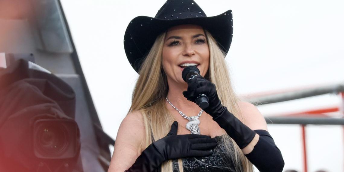 Shania Twain to donate $25Ok to Maine Meals Financial institution on 2025 Tour