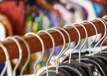 French shoppers set new file by shopping for 2.eight billion attire objects in 2024