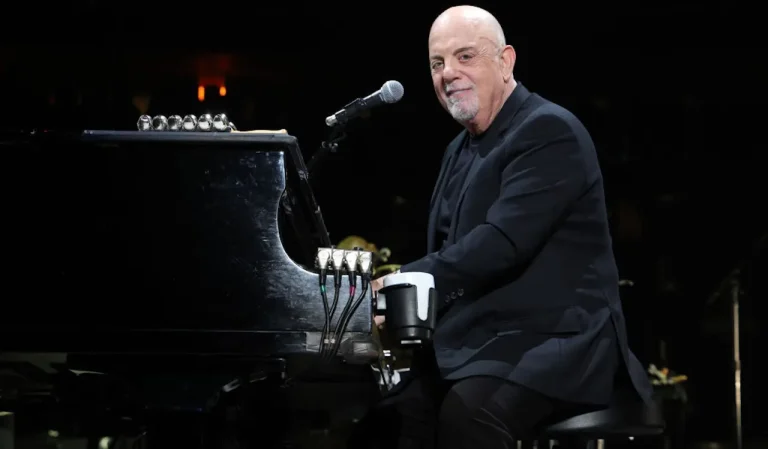 ‘Piano Man’ Billy Joel jokes ‘getting outdated sucks’ throughout well being battle