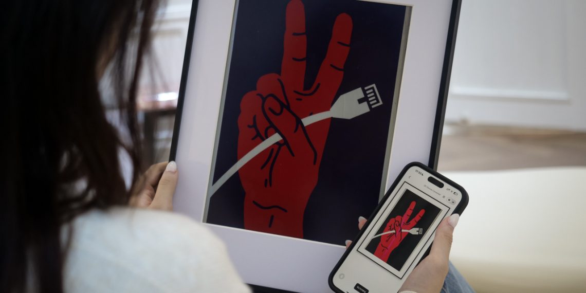 The clever Bloomin8 E-ARUNK CANVAS good display seems like a portray