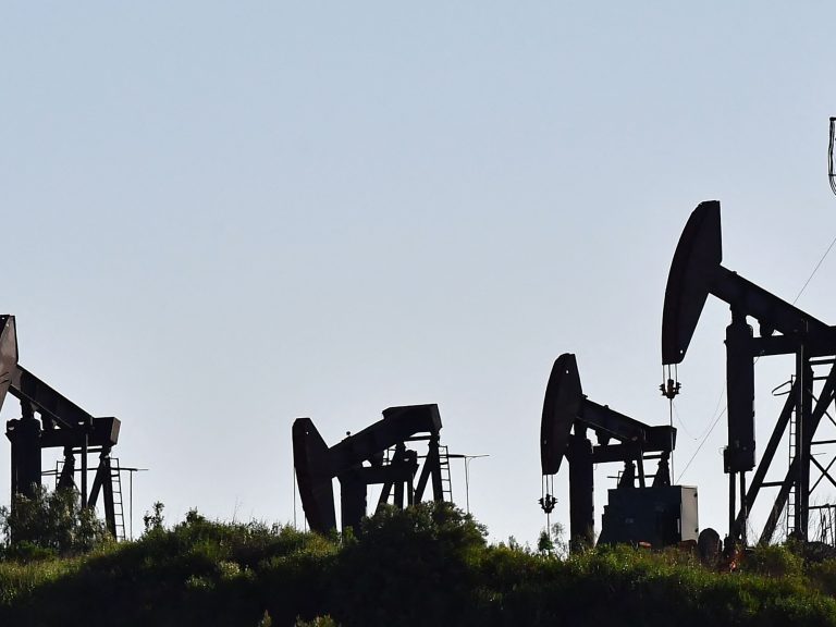 Trepa 7.2% oil in concern of crude oil provide and the attainable closure of the Ormuz Road