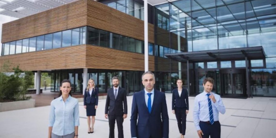 Clothes Retailer Dynamite Raises Costs 9% Amid Commerce Tensions