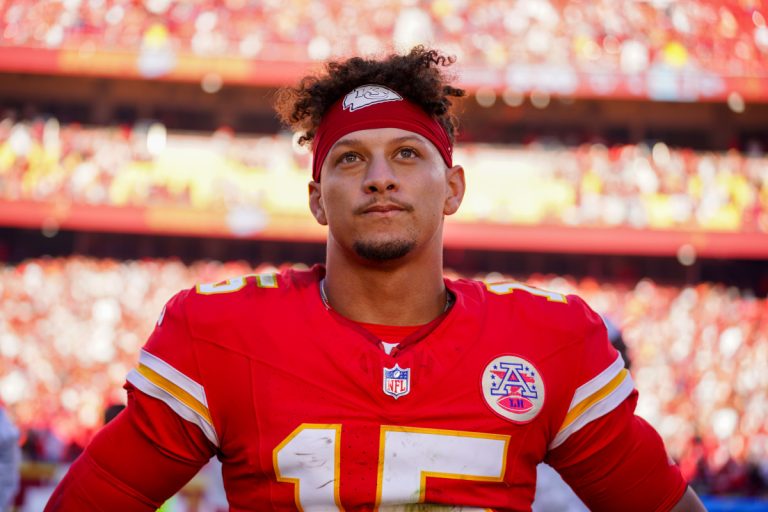 Patrick Mahomes sends a 3 -word message on the heads of the heads of the teammate