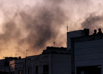 Individuals making an attempt to name Iran meet mysterious voice message