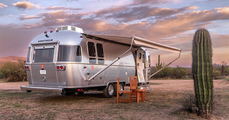 Trailer Frank Lloyd Wright X Airstream brings straightforward design on the street