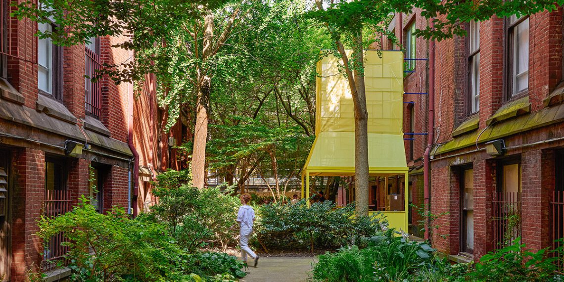 Pop-up Bar of Philadelphia reinterprets misplaced by Louis Kahn