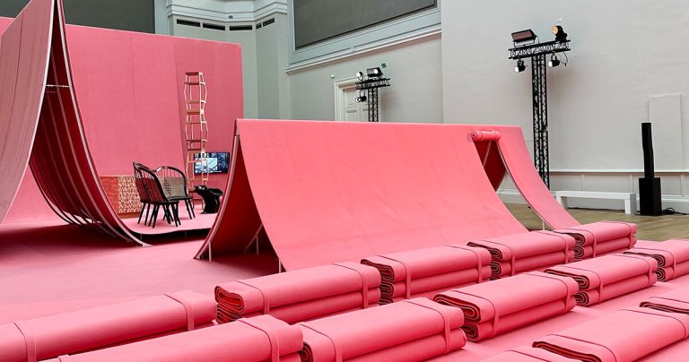 The Pompidou Middle installs interactive pink pop-up “enjoyable” in Paris