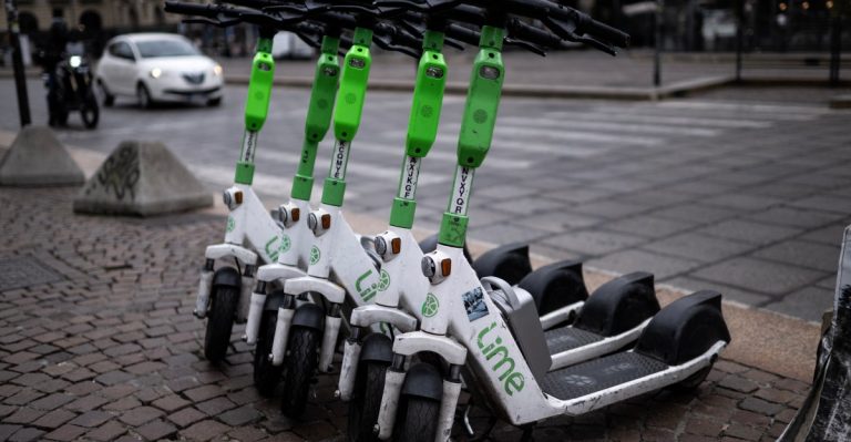 Lime renews oaths with Uber earlier than the busy summer season season