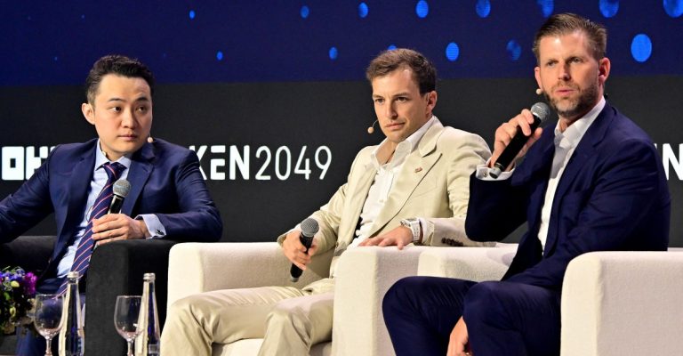 Justin calls the general public Crypto Firm – with the Trump household’s assist by the Trump household