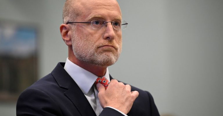 Solely two commissioners left at FCC