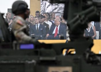 Tanks, weapons and portray on the face Verta