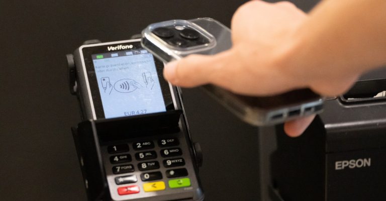 NFC receives a spread impulse