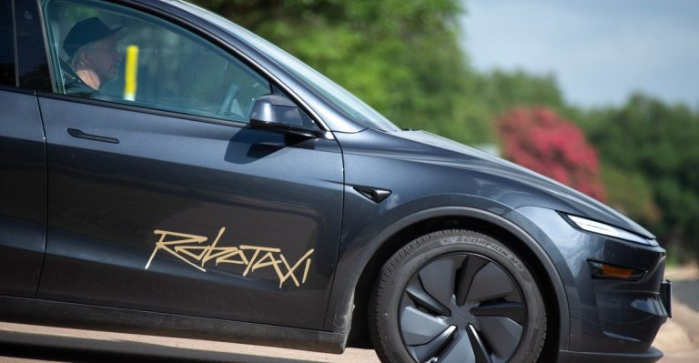 Tesla’s robotax is dwell: Listed below are a few of the first reactions.