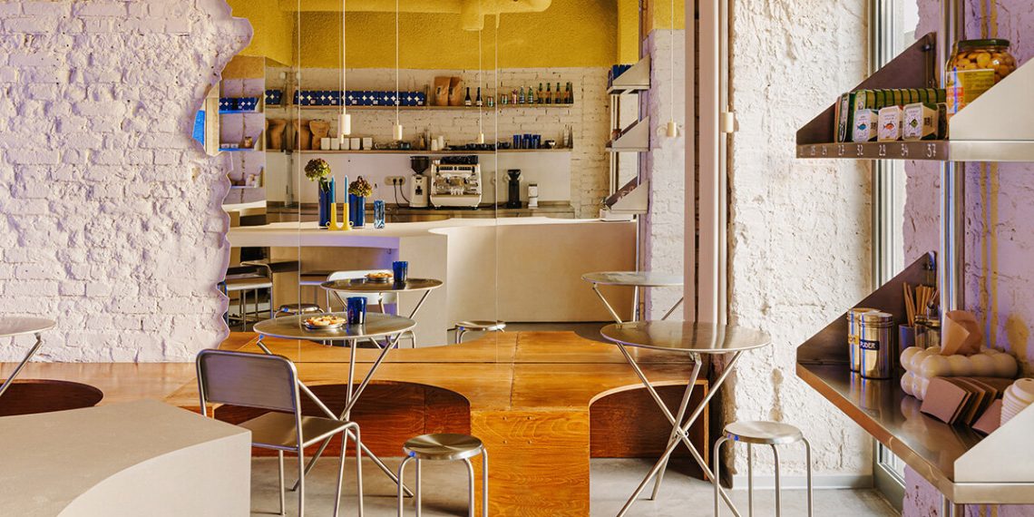 Golden High Tops Counter of reef in Warsaw Bakery de Znamy Się