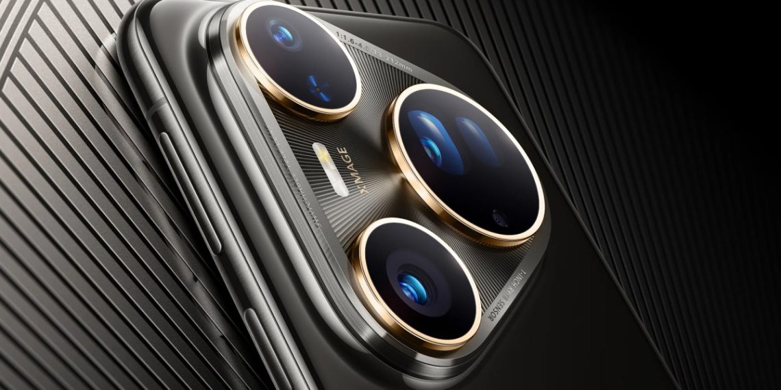 Huawei’s newest telephone is matches two telephoto lenses in a single room