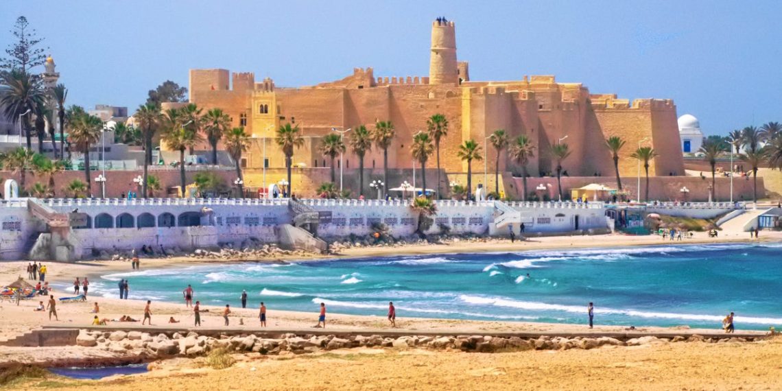 Brits face cancelled holidays as journey agency loses license