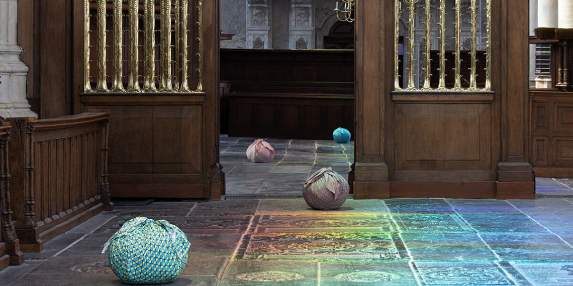 Kimsooja celebrates Amsterdam variety with an etheric set up