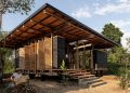 Tec Bakery of nature Futura doubles as studying house in Ecuador