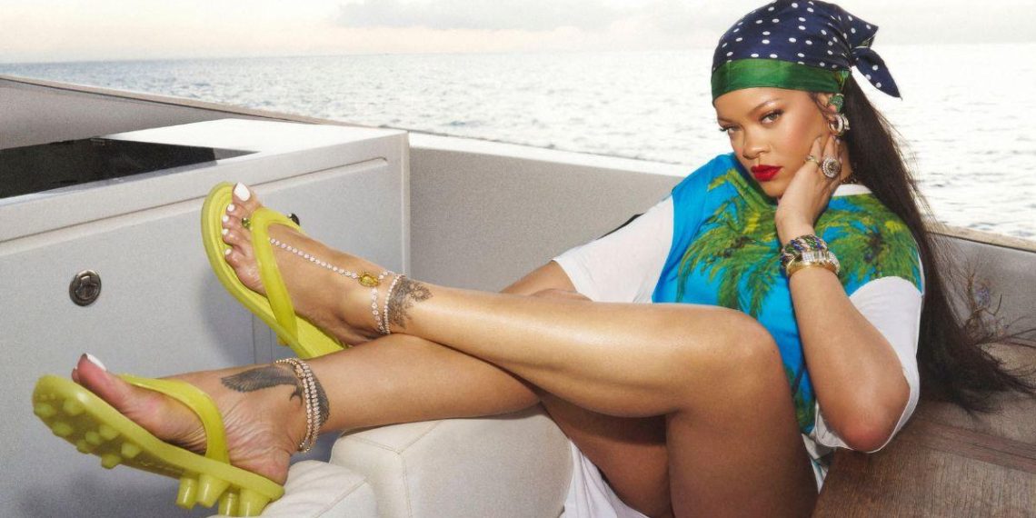 Pregnant Rihanna Has ‘Completely Modified The Maternity Vogue Recreation’