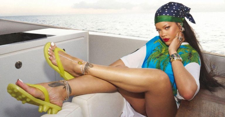 Pregnant Rihanna Has ‘Completely Modified The Maternity Vogue Recreation’