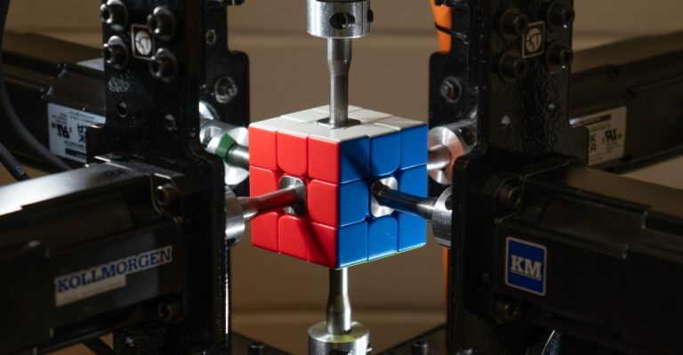 How Faculty college students have constructed the quickest Rubik Cubes Robik