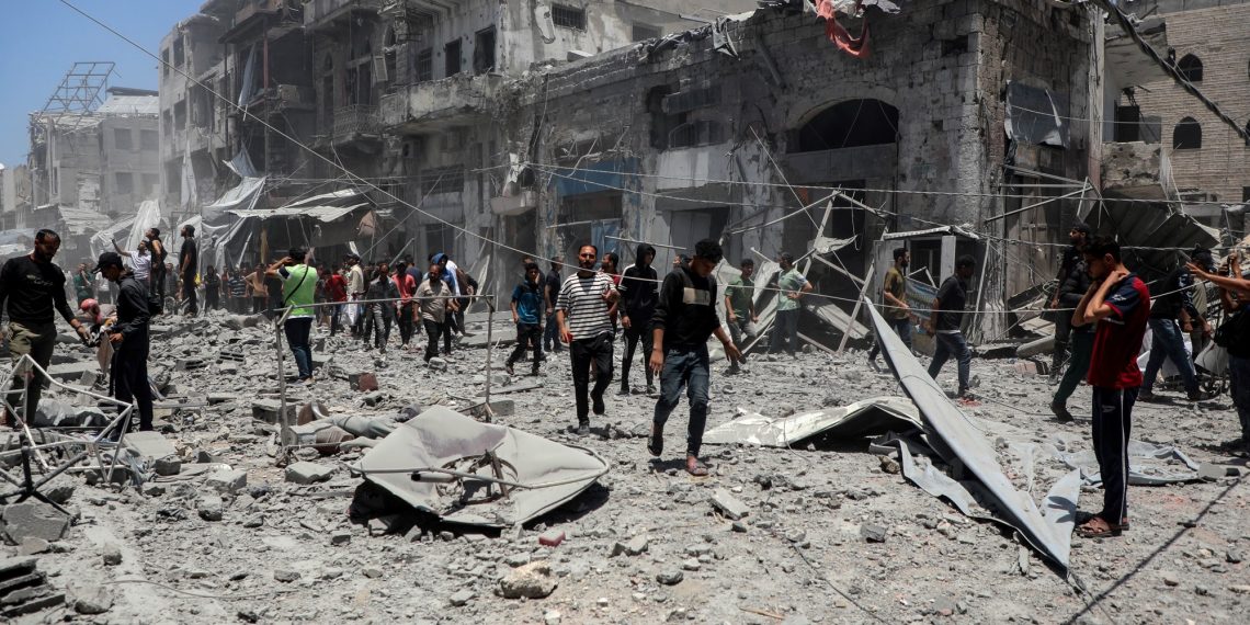 A minimum of 31 Palestinians die once they had been going to a Gaza auxiliary heart