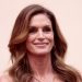 Cindy Crawford simply styled the boho-blouse development completely