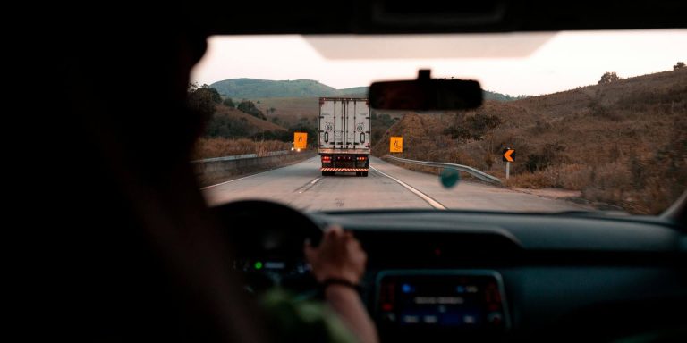 65% of freight professionals see vans with autos on American roads by 2050