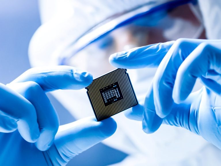 Microchips, the key weapon of a brand new technological chilly struggle