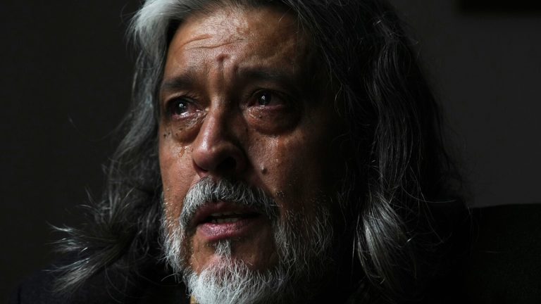 Images reveal Argentines affected by extreme healthcare cuts